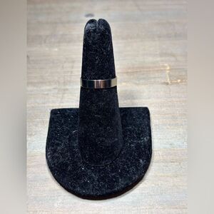 New! Stackable Fashion Wide Band Silver Tone Ring Size 6.5 Costume Jewelry Hypo